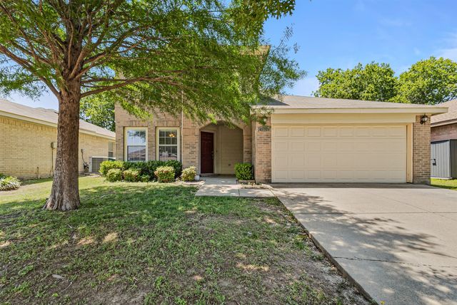 9305 Goldenview Drive, Fort Worth, TX 76244