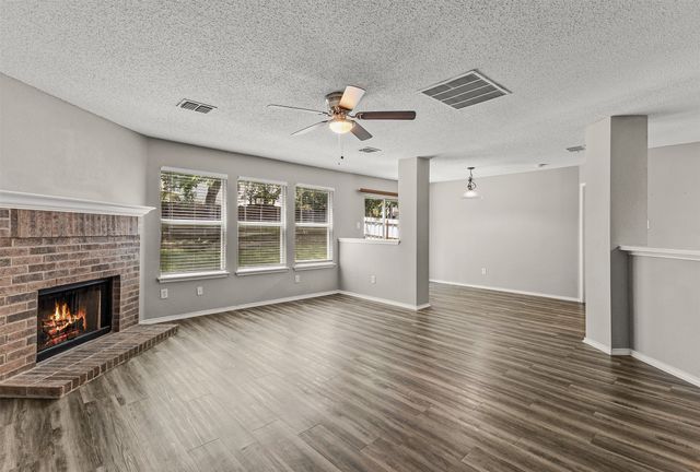 9305 Goldenview Drive, Fort Worth, TX 76244