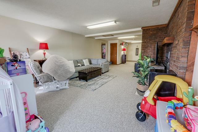 1115 E 7th Street, Pella, IA 50219