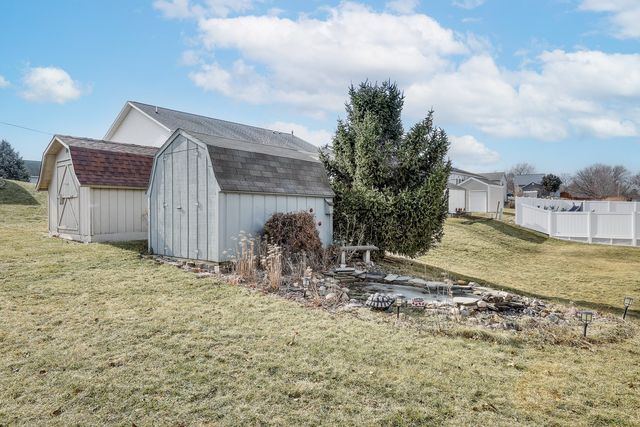 1115 E 7th Street, Pella, IA 50219