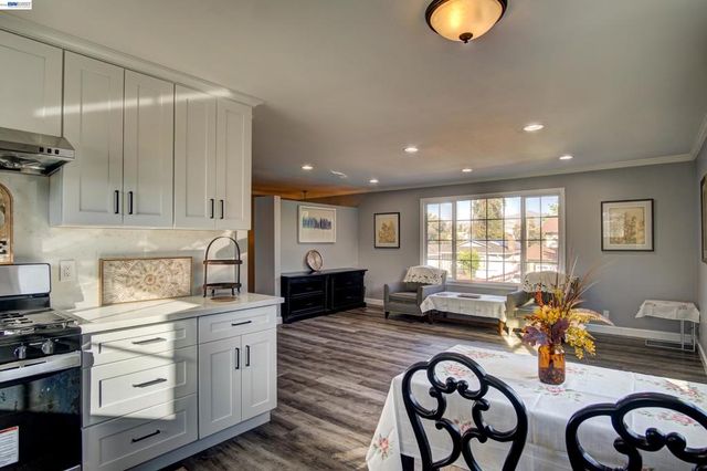 4403 Amador, Fremont, CA 94538