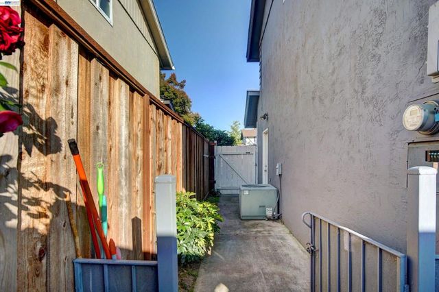 4403 Amador, Fremont, CA 94538