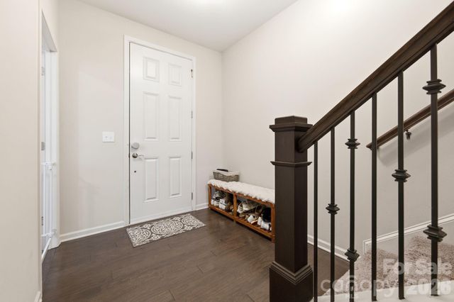 9348 Ainslie Downs Street, Charlotte, NC 28273
