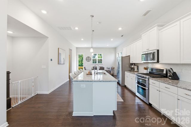 9348 Ainslie Downs Street, Charlotte, NC 28273