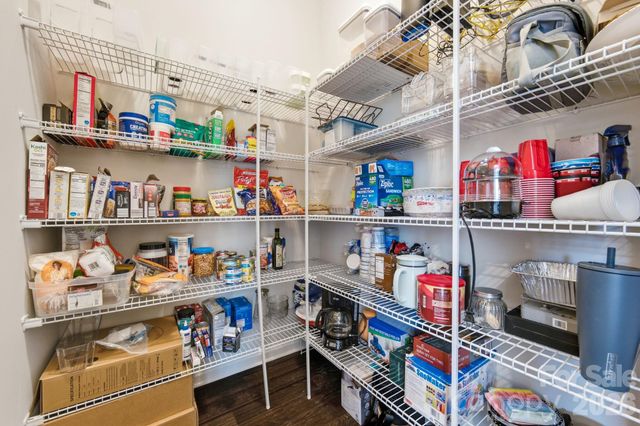 9348 Ainslie Downs Street, Charlotte, NC 28273