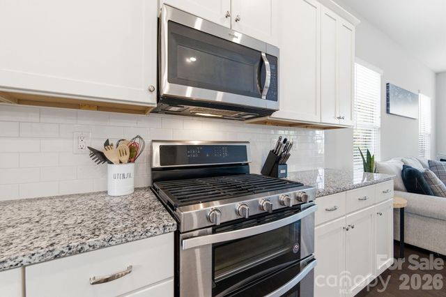 9348 Ainslie Downs Street, Charlotte, NC 28273