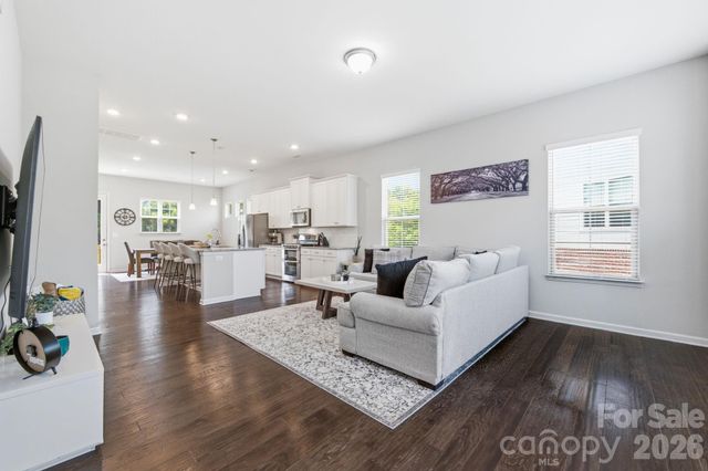 9348 Ainslie Downs Street, Charlotte, NC 28273