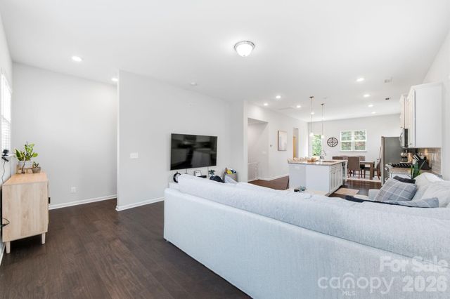 9348 Ainslie Downs Street, Charlotte, NC 28273