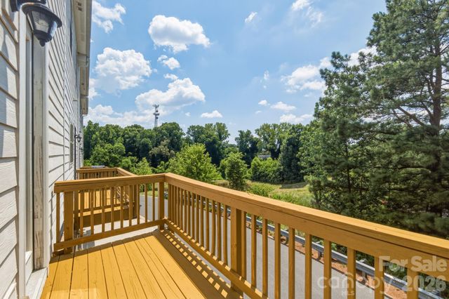 9348 Ainslie Downs Street, Charlotte, NC 28273