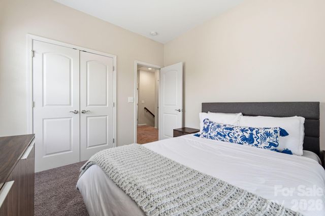 9348 Ainslie Downs Street, Charlotte, NC 28273