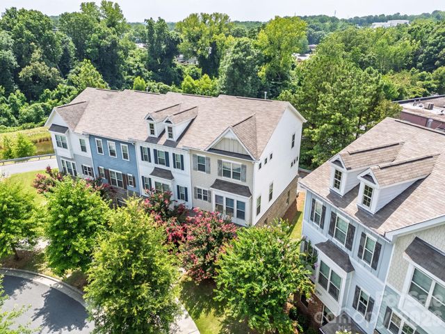 9348 Ainslie Downs Street, Charlotte, NC 28273