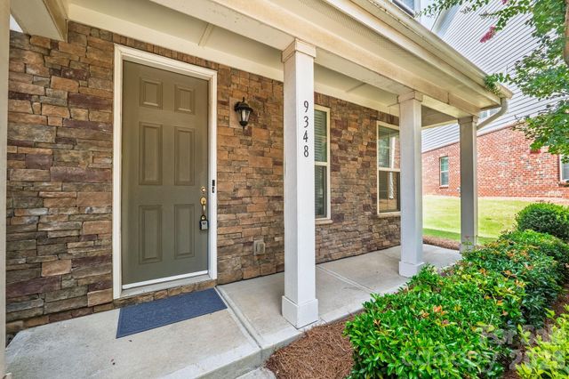 9348 Ainslie Downs Street, Charlotte, NC 28273