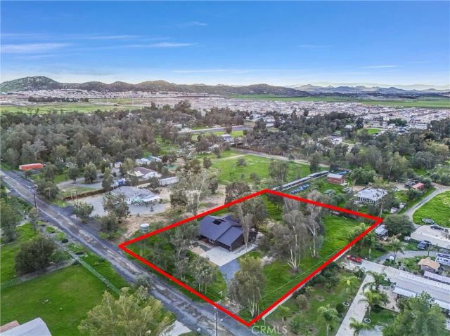 28625 Shady Tree, Winchester, CA 92596