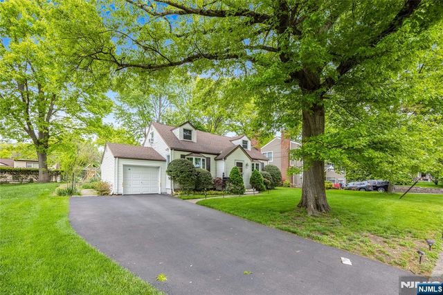 545 Jemco Place, Ridgewood, NJ 07450