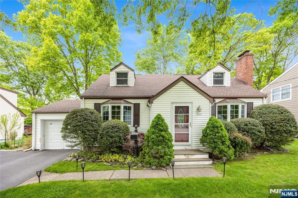 545 Jemco Place, Ridgewood, NJ 07450