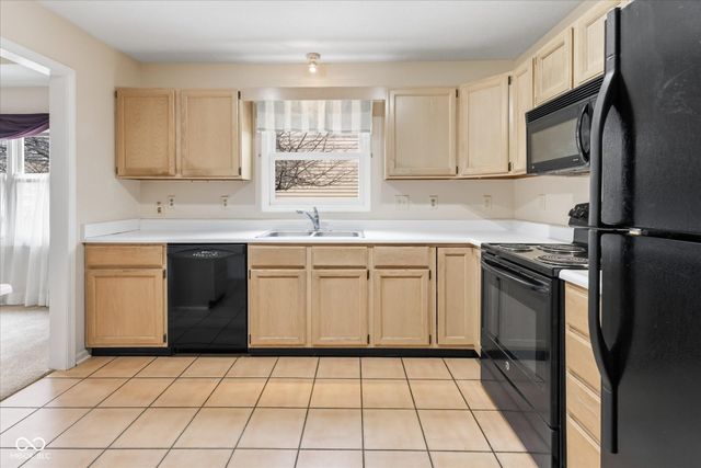 11288 Ashley Place, Fishers, IN 46038