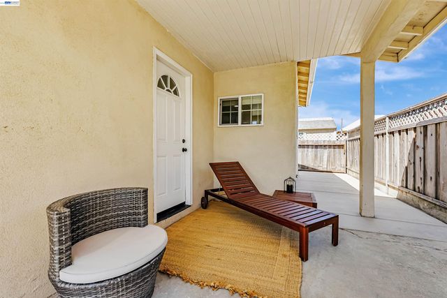 1111 Stonington Ave, San Pablo, CA 94806