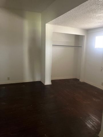 1020 40th Street Street, Galveston, TX 77550