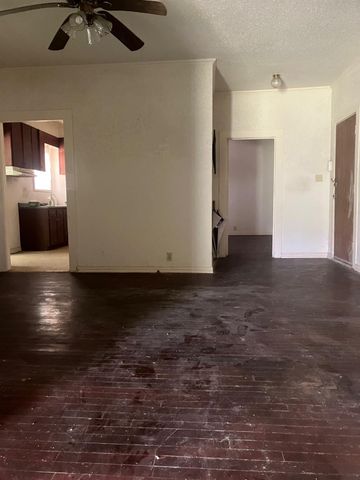 1020 40th Street Street, Galveston, TX 77550