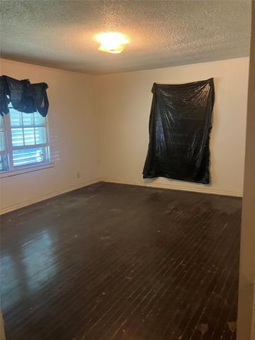 1020 40th Street Street, Galveston, TX 77550