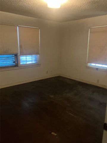 1020 40th Street Street, Galveston, TX 77550