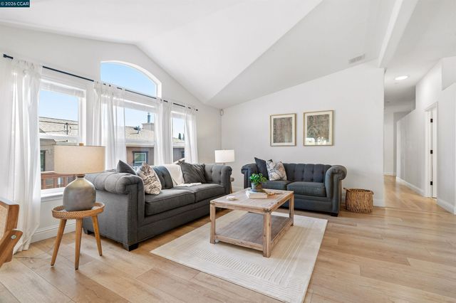 19175 Carlton Ave, Castro Valley, CA 94546