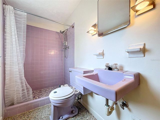 1415 E IDLEWILD AVENUE, Tampa, FL 33604