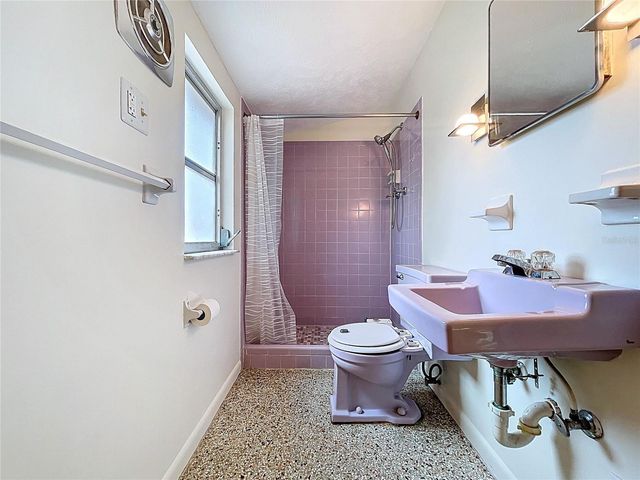 1415 E IDLEWILD AVENUE, Tampa, FL 33604