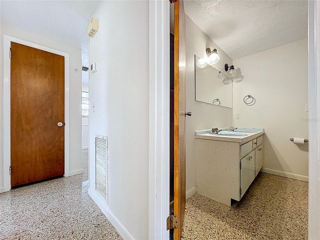 1415 E IDLEWILD AVENUE, Tampa, FL 33604