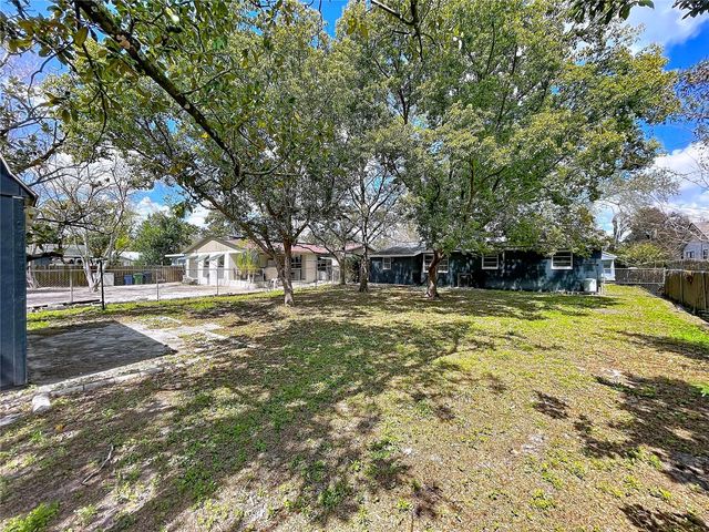 1415 E IDLEWILD AVENUE, Tampa, FL 33604