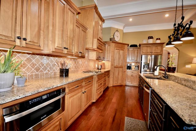 105 Neldabrook Way, Madison, AL 35758
