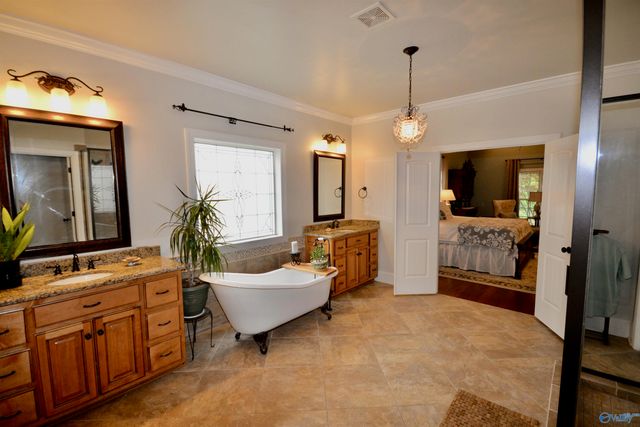 105 Neldabrook Way, Madison, AL 35758