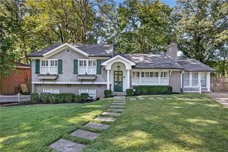1072 Northcliffe NW Drive, Atlanta, GA 30318