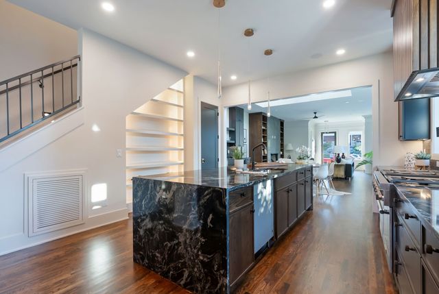 1618 7th Ave, N, Nashville, TN 37208