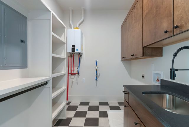 1618 7th Ave, N, Nashville, TN 37208