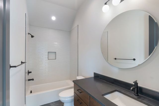 1618 7th Ave, N, Nashville, TN 37208