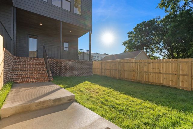 1618 7th Ave, N, Nashville, TN 37208