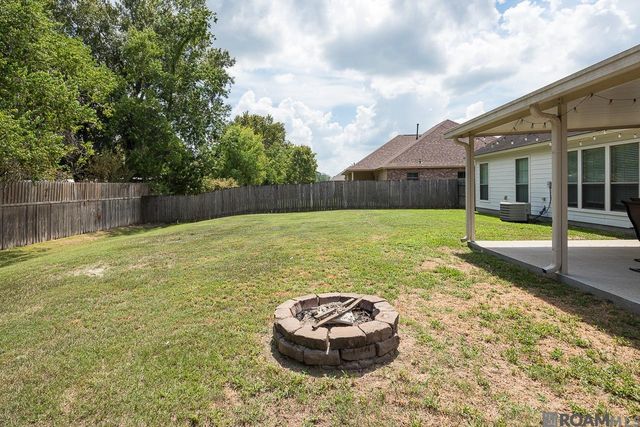 14450 Essen Terrace Dr, Gonzales, LA 70737