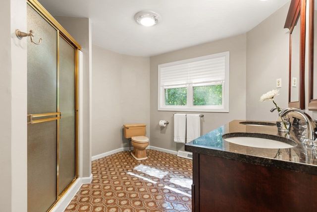 14 Fox Hollow Ln, Sharon, MA 02067