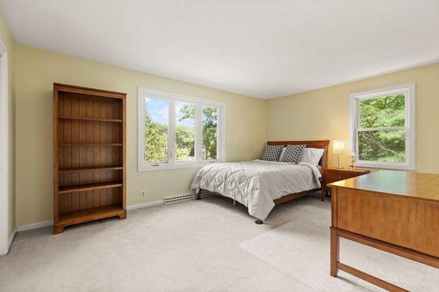 14 Fox Hollow Ln, Sharon, MA 02067