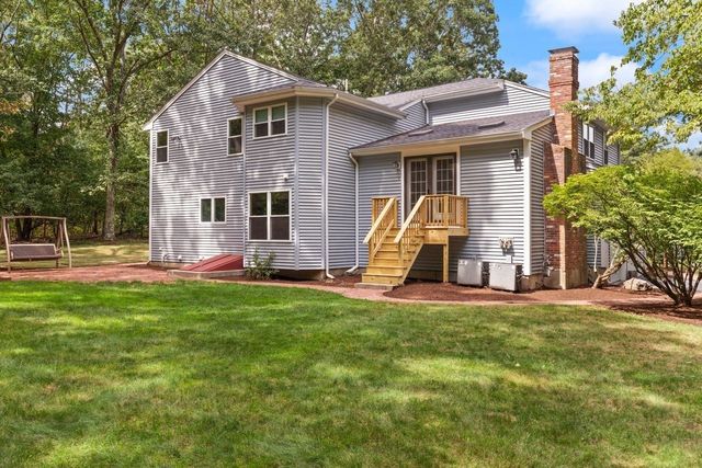 14 Fox Hollow Ln, Sharon, MA 02067
