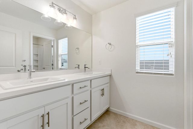 3317 N Clay Street, Visalia, CA 93291