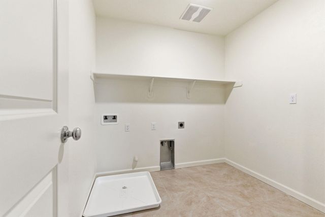 3317 N Clay Street, Visalia, CA 93291