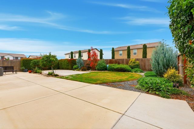 3317 N Clay Street, Visalia, CA 93291