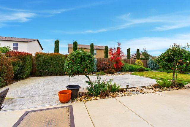 3317 N Clay Street, Visalia, CA 93291