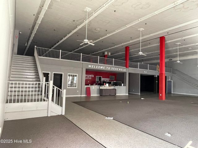 200 W Main Street, Williamston, NC 27892