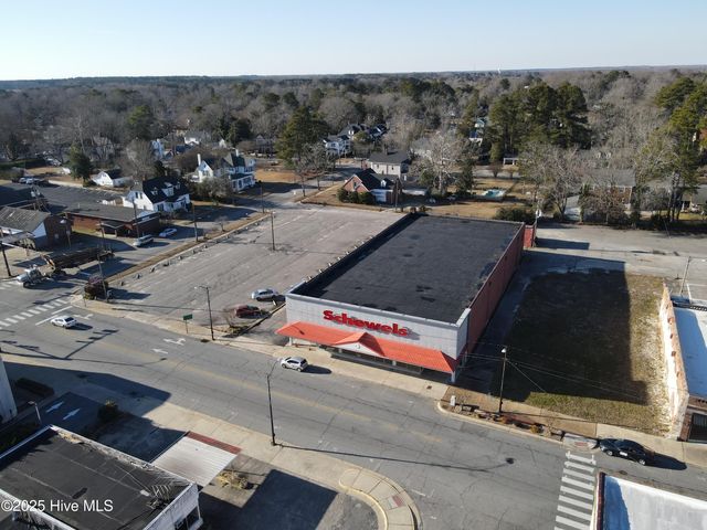 200 W Main Street, Williamston, NC 27892