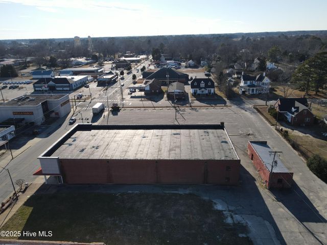 200 W Main Street, Williamston, NC 27892