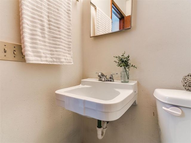 2613 SW 69th Street, Oklahoma City, OK 73159