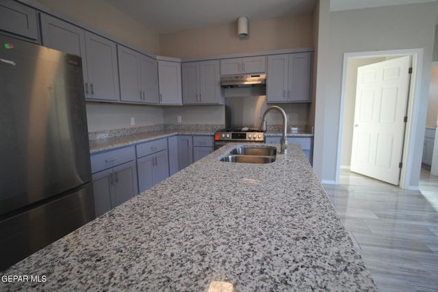 517 VAL VERDE Street B, El Paso, TX 79905